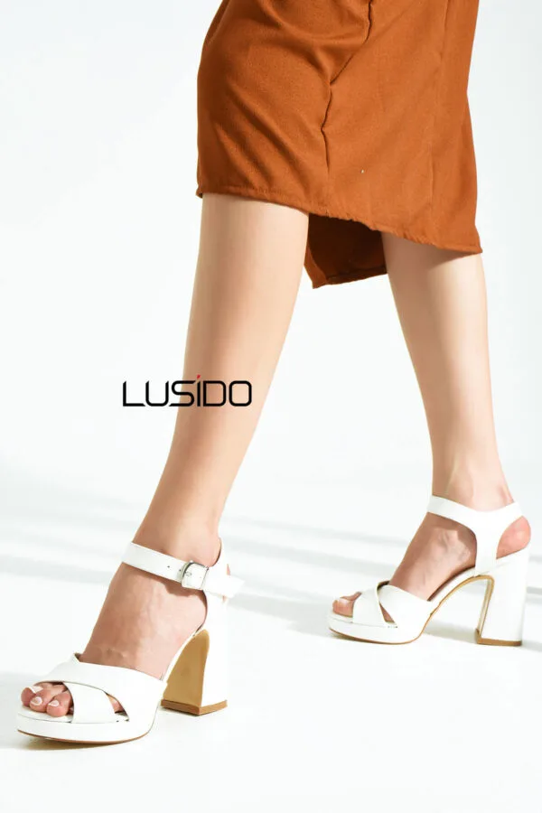 Тиаго Бели Салонки