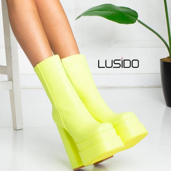 Валериа Неон Зелени Получизми