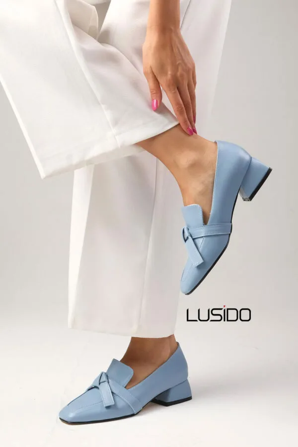 Мери Сини Обувки