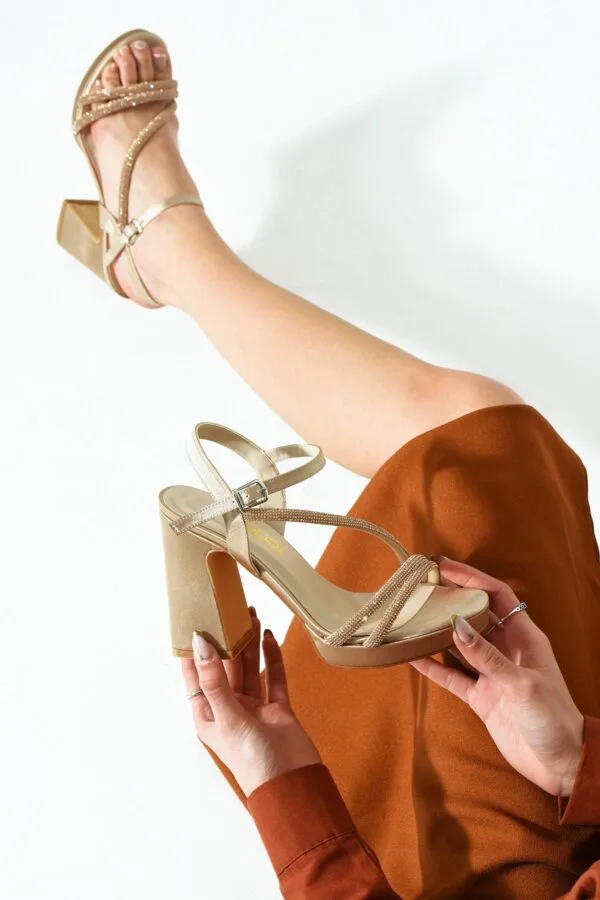 Нид Златни Салонки